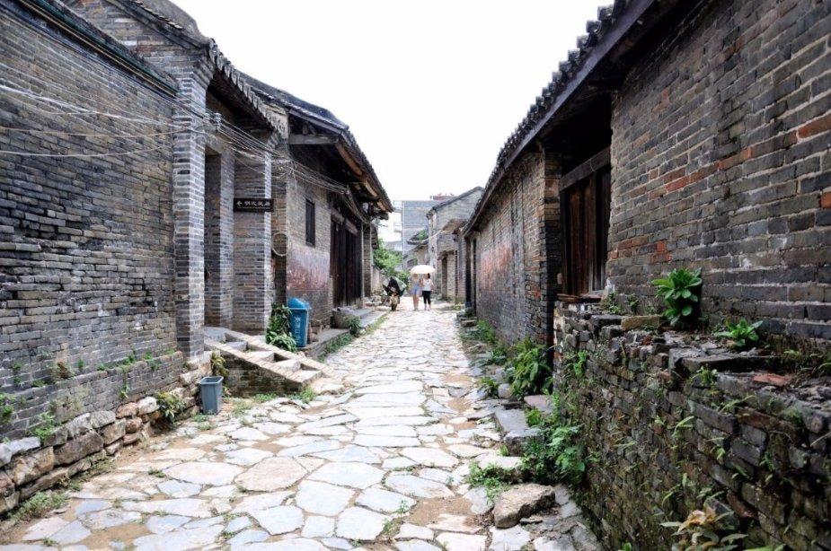 婆媳矛盾很大,男人怎么做才能不让自己受夹板气?-权威问答网站